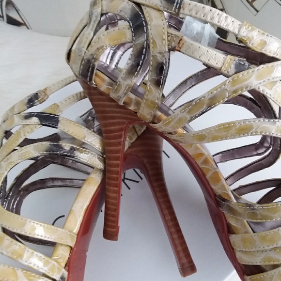 Calvin Klein 'Dylan' Caged Sandals - Picture 4 of 8